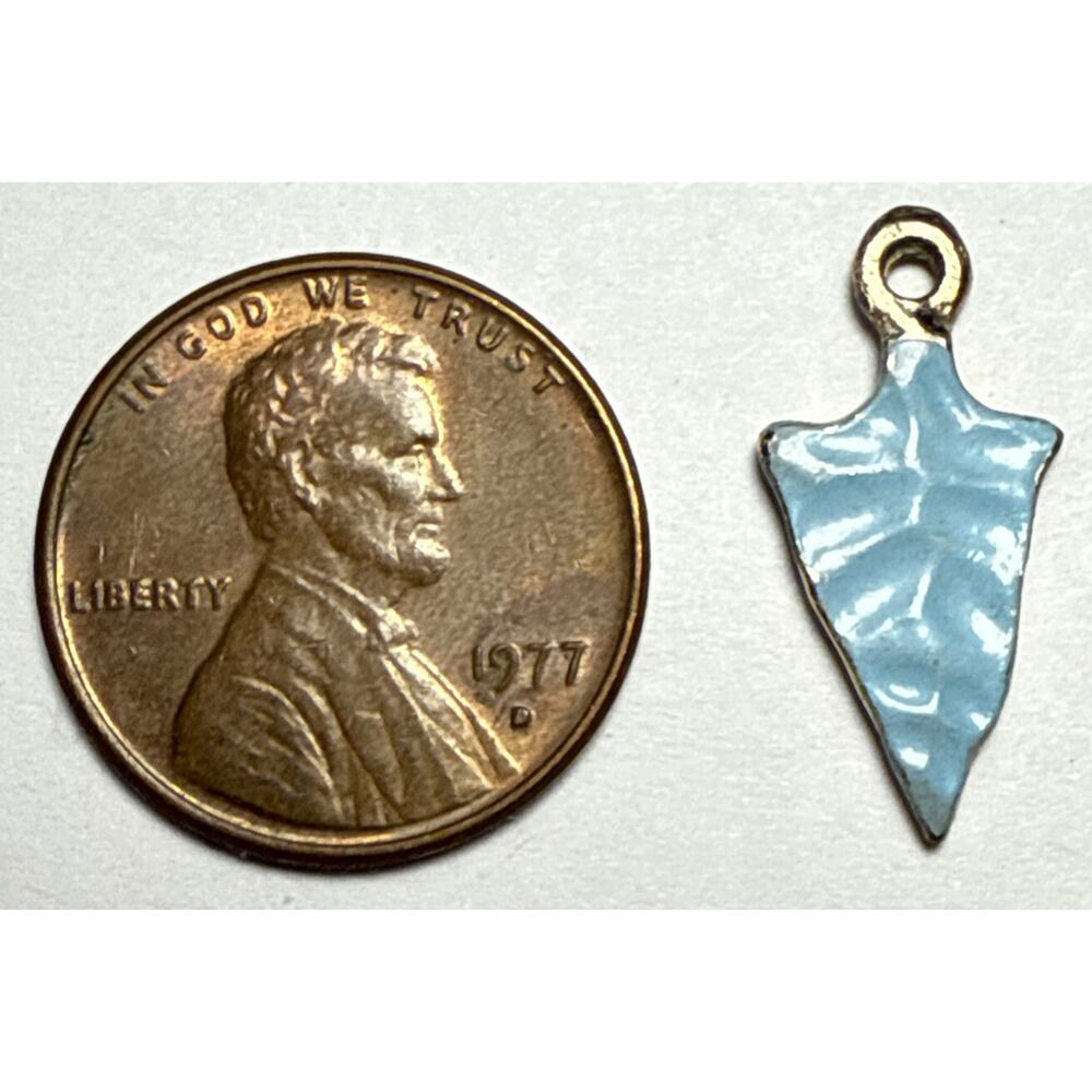 Vintage Arrowhead Silver Tone & Enamel Metal Charm 1I